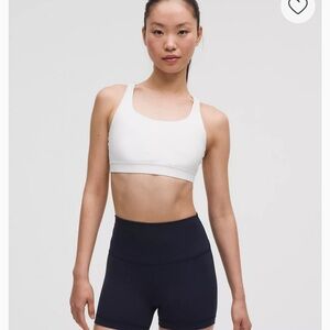 Lululemon White Seamless Sports Bra with Supportive Band